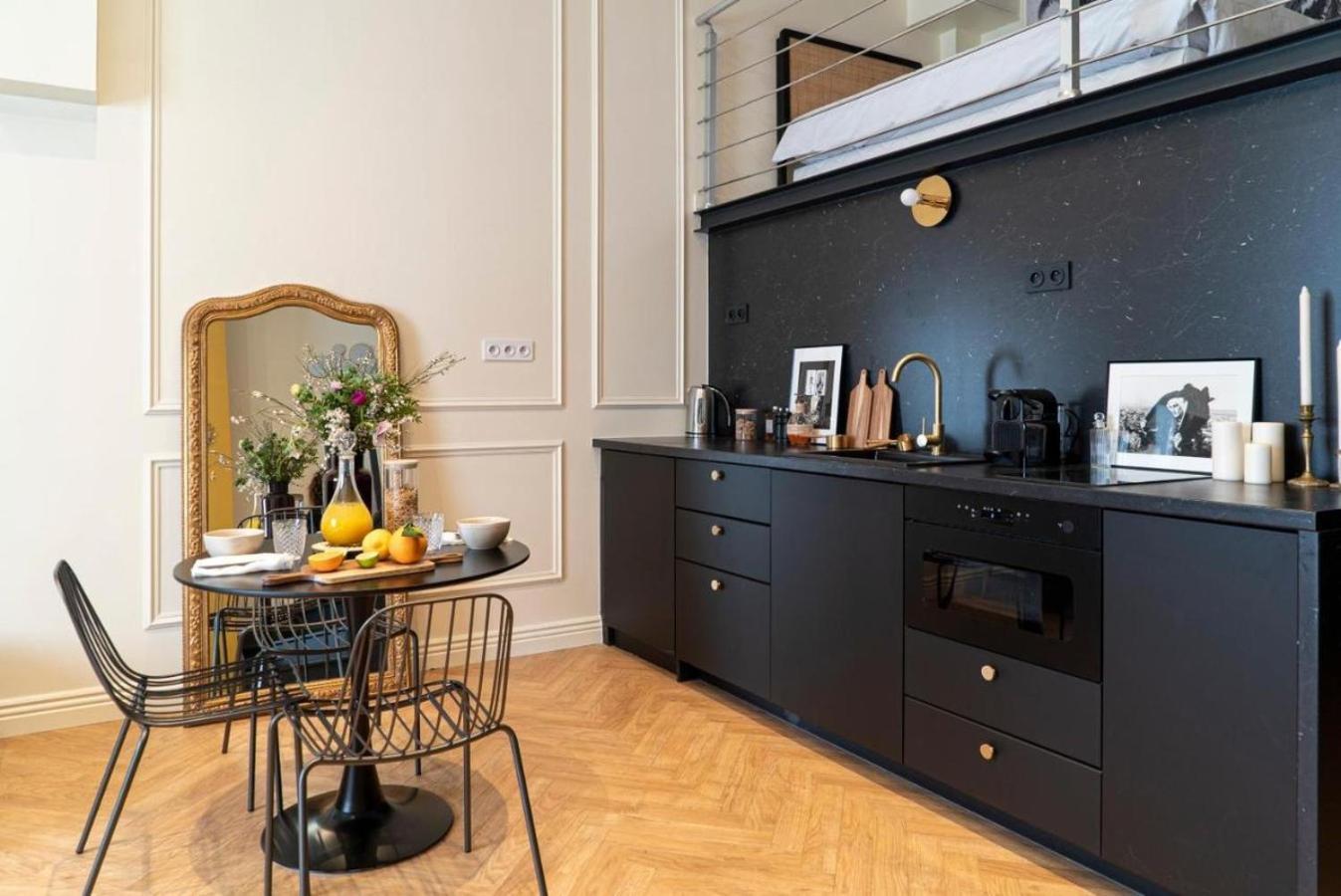 Suite Medici Лион Екстериор снимка